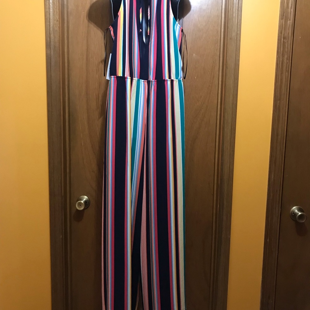 Jumpsuit - Picture 8 of 8